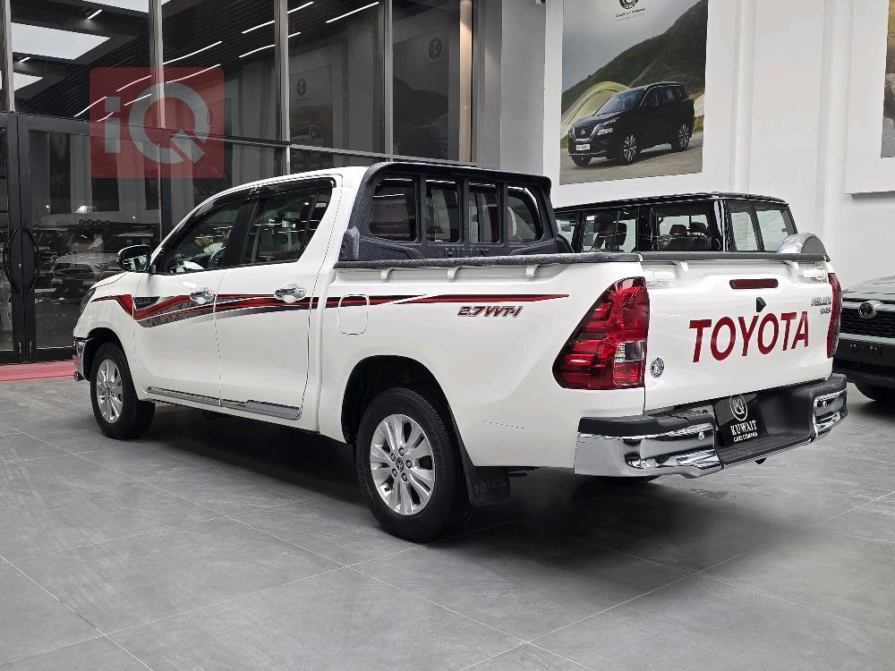 تويوتا هايلوكس